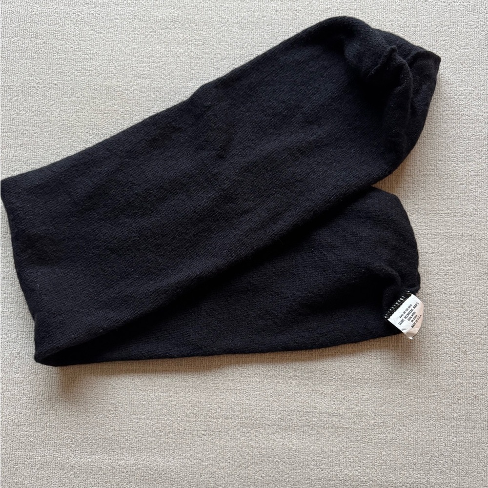 Black Wool Knit Scarf